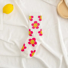 Load image into Gallery viewer, Smiley Face Flower Socks
